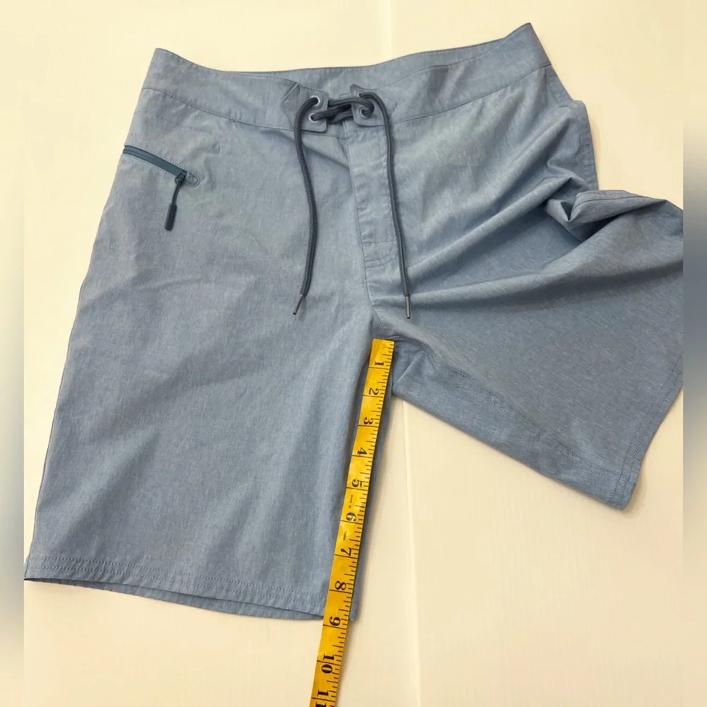 Vineyard Vines Board Shorts - 30